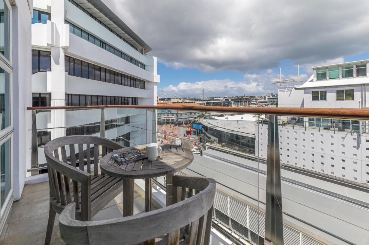 Stunning Waterfront Location With Huge Balcony! Apartment โอ๊คแลนด์ ภายนอก รูปภาพ