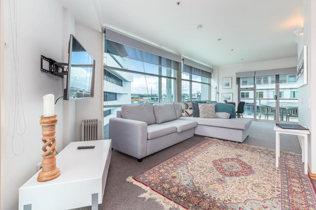Stunning Waterfront Location With Huge Balcony! Apartment โอ๊คแลนด์ ภายนอก รูปภาพ